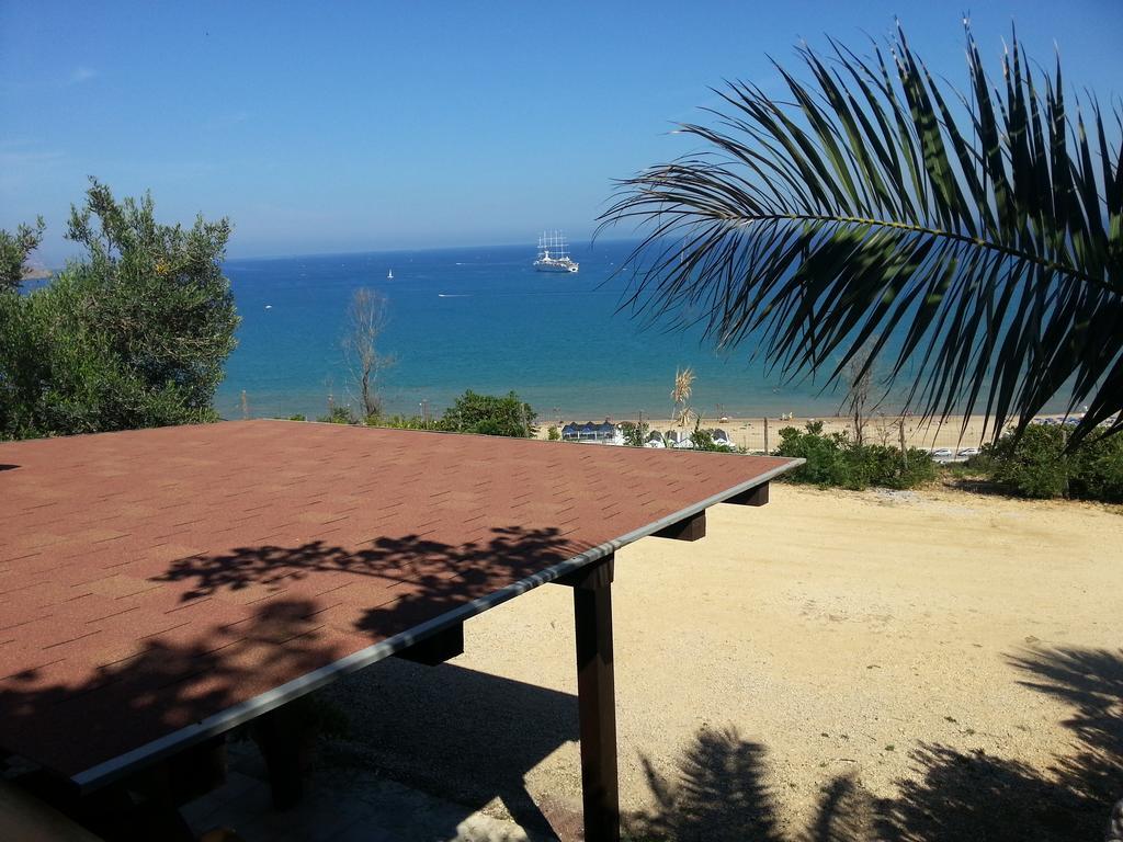 Blunda Holiday Home カステッランマーレ・デル・ゴルフォ エクステリア 写真