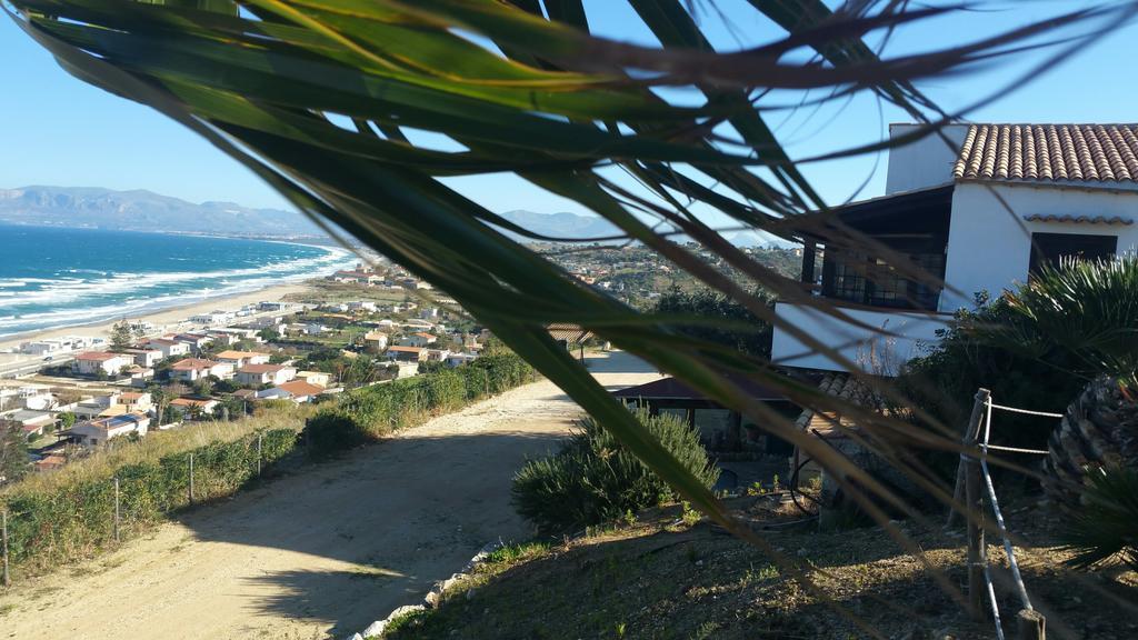 Blunda Holiday Home カステッランマーレ・デル・ゴルフォ エクステリア 写真